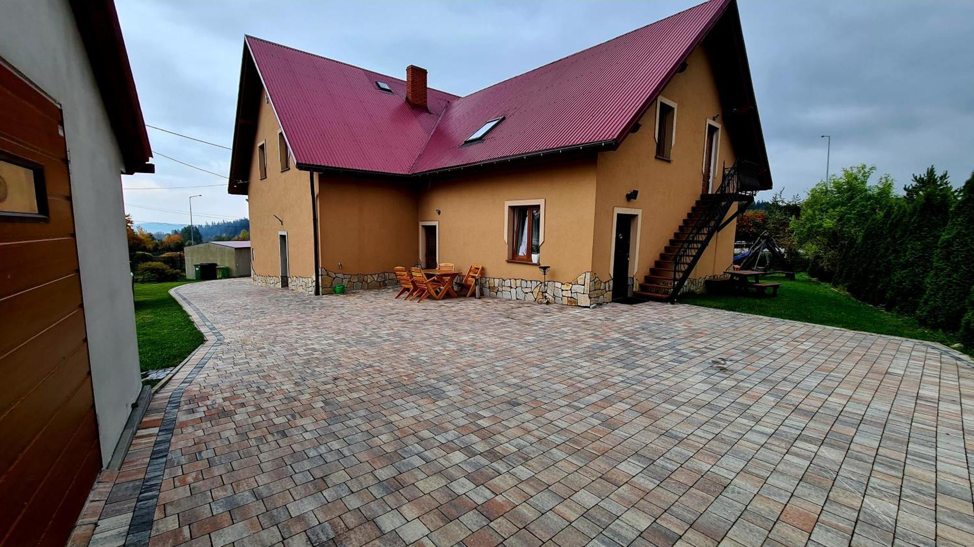 U Jedrusia Daire Zubrzyca Gorna Dış mekan fotoğraf